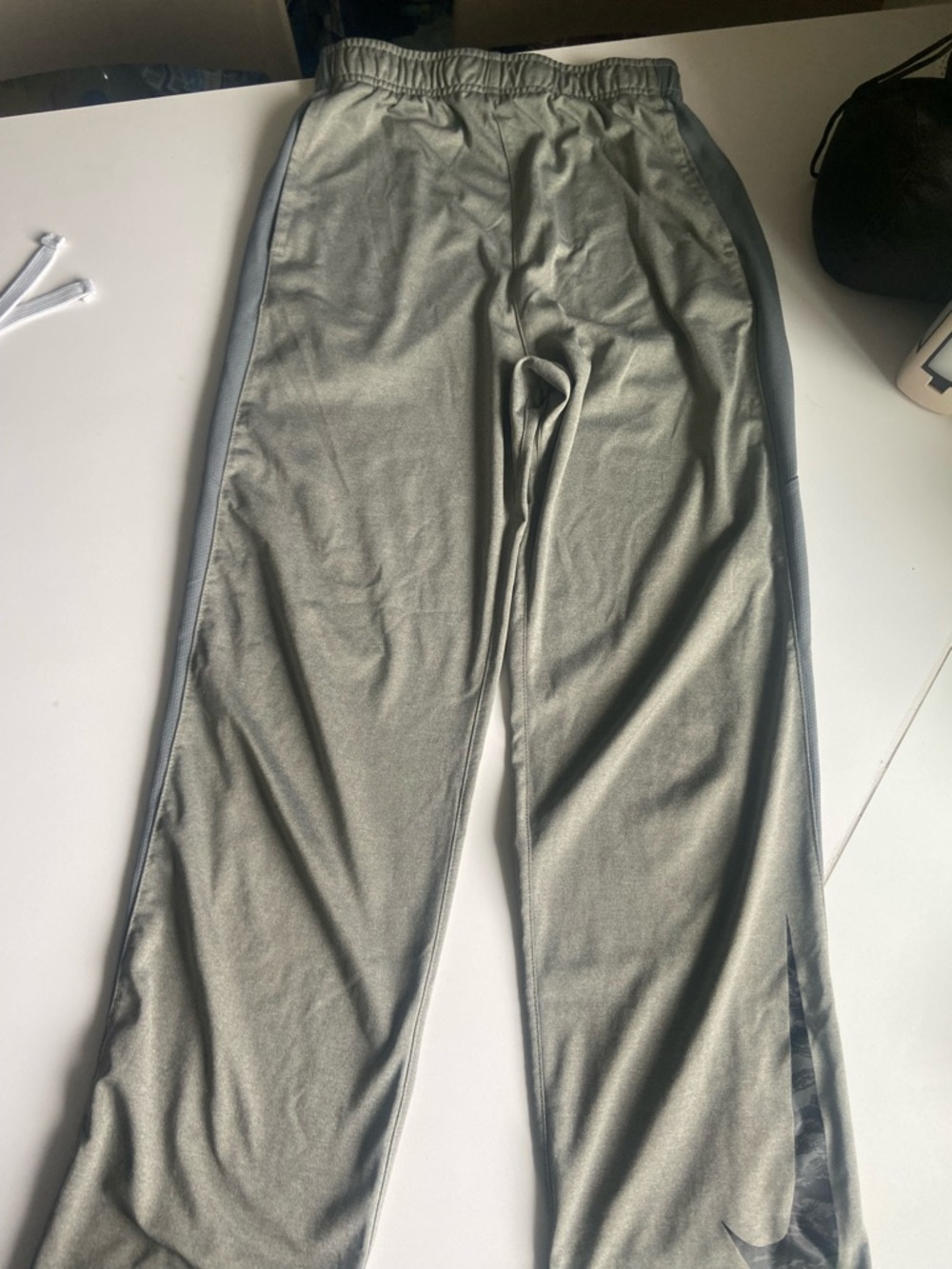Nike Men's Gray Athletic Joggers with Side Panels
